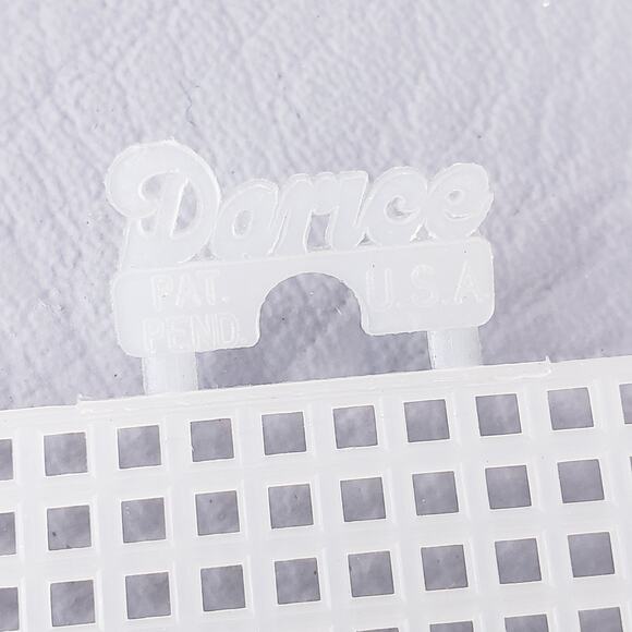 Lot of 17 Quick Count Plastic Canvas Sheets 7 Mesh 10.5" x 13.5" Multicolor - Picture 13 of 14